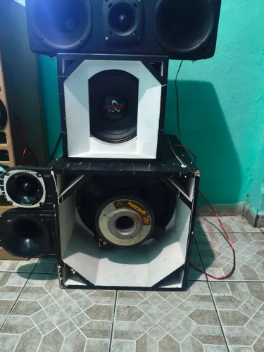 Troco som automotivo completo em roda liga leve aro 15 gm