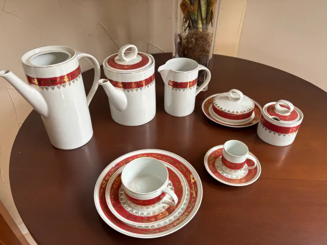 Jogo de chá de porcelana
