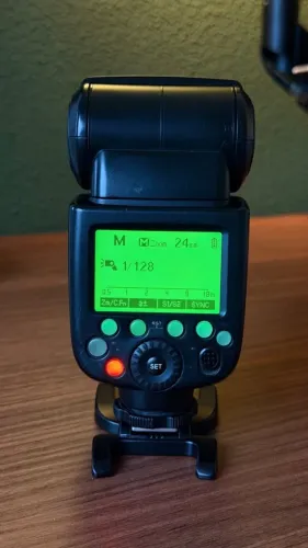 Flash Speedlite Godox V860II C