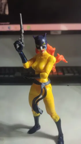 Action Figure Marvel Legends Hellcat