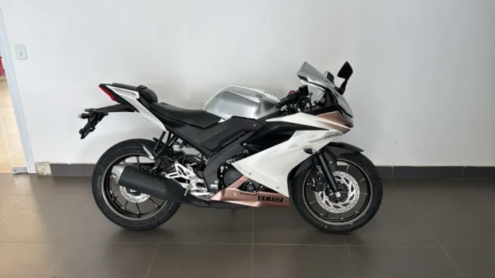Yamaha Yzf R-15