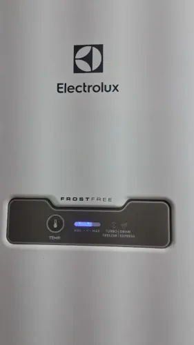 Geladeira duplex fros free semi-nova eletrolux