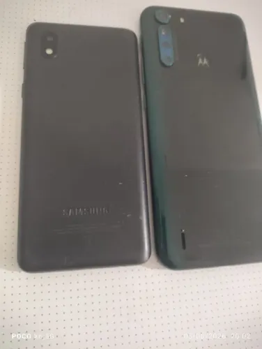 Celular parta retirar peças