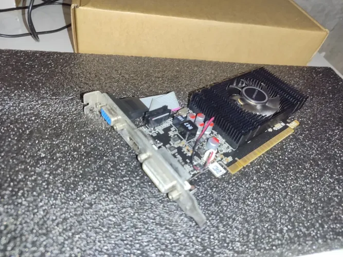 Placa de Vídeo GeForce GT 740 4GB DDR3 PCWinmax - HDMI/DVI/VGA