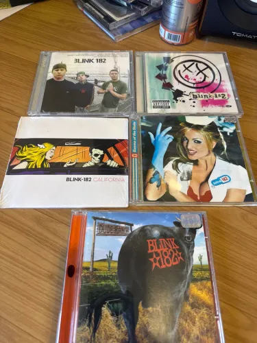 Kit 5 CDs Blink-182 - Enema, Dude Ranch, California Lacrado e Outros
