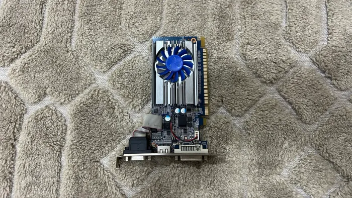 Placa de Vídeo NVIDIA GeForce GT 710 2GB DDR3