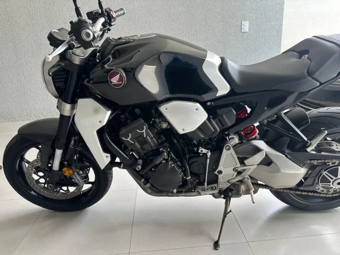 HONDA. CB 1000R ... BLACK EDITION ANO. 2021
