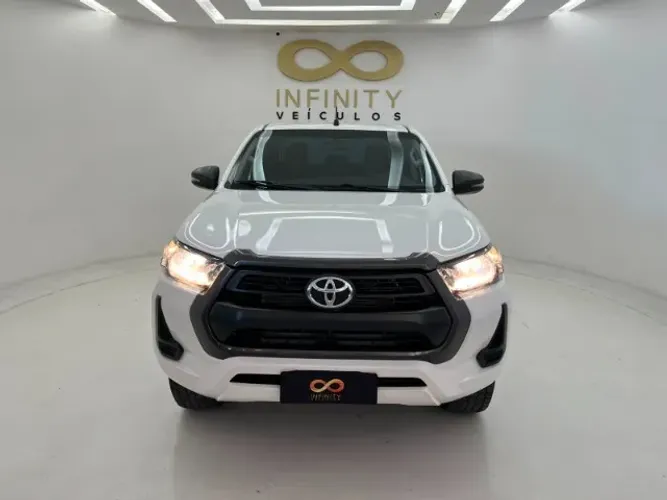 Toyota Hilux CD 4X4 2.8 Diesel Mec. 2022