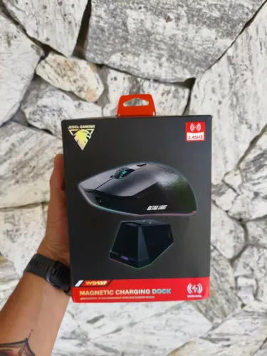Mouse Gamer Sem Fio Ultra Light com Base Magnética