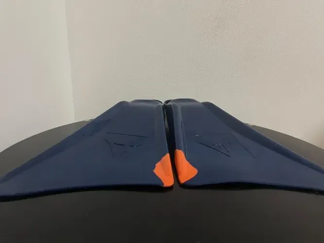 GT Fins SF 300 - AZUL E LARANJA -Tamanho M