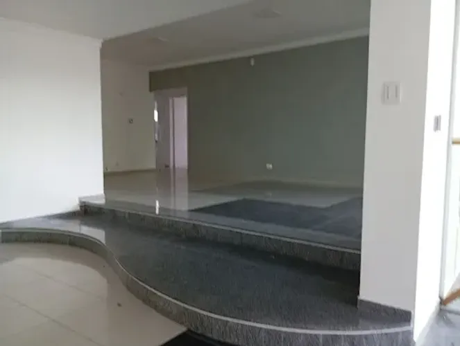 Imóvel Ideal Para Clinicas Laboratório ou Escola