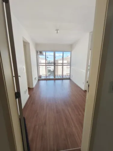 Apartamento à Venda no Residencial Boa Vista em Bauru, 2 Dormitórios, Varanda com vidros