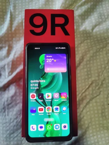 Vendo celular One Plus 9R sem detalhes, novo!