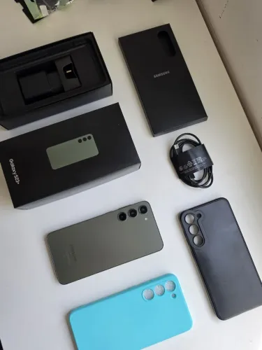 SAMSUNG GALAXY S23 PLUS 512TB LEVE TRINCADO NA TELA