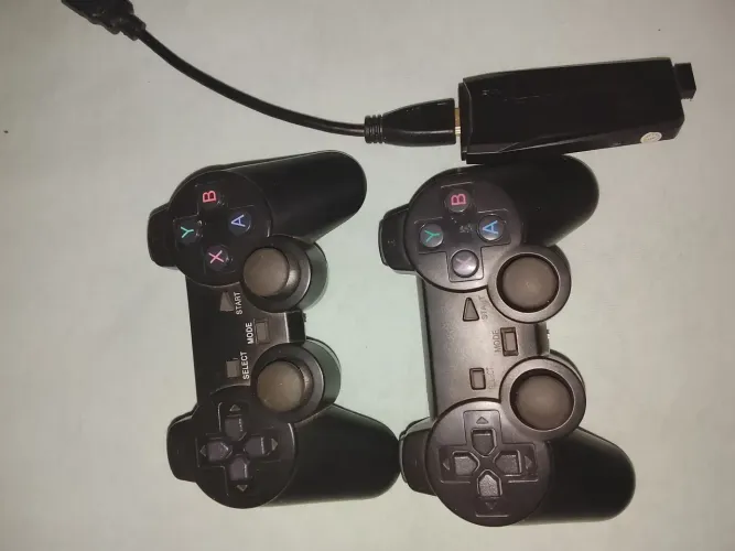 Vendo vídeo game retrô mais de 10.000 jogos