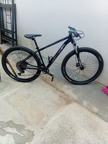 Bicicleta aro 29 mtb 12v