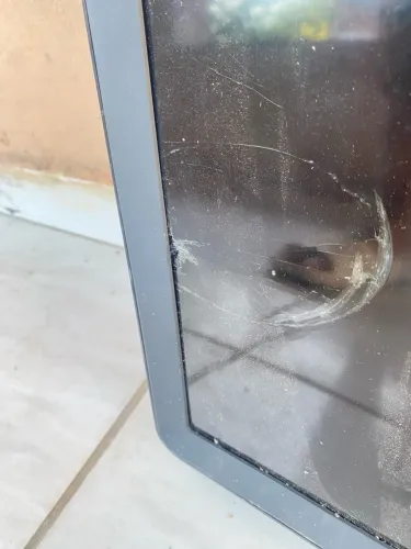 Tv LG para retirada peças