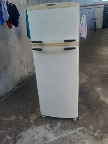 Geladeira Brastemp 220 V