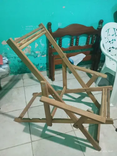 Espreguiçadeira em madeira 
