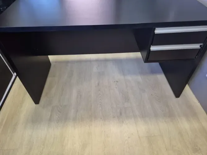 Mesa de escritório preta 1,41 x 0,59
