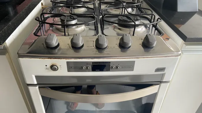 Fogão Brastemp 4 bocas - bom estado de conservação!