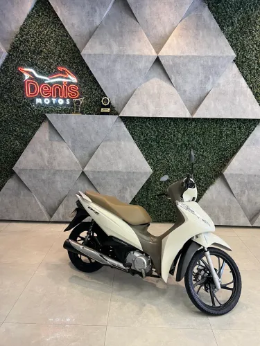Vendo ou Troco Biz 125 Ex 2021.