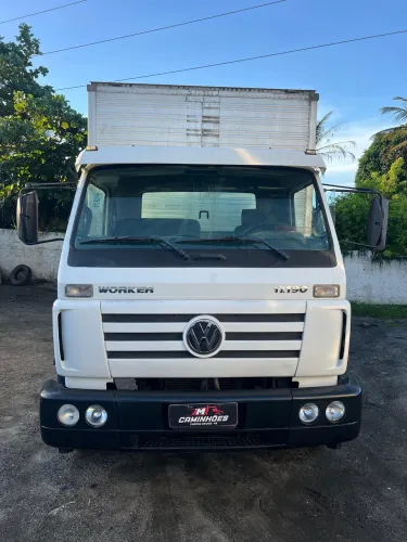 Volkswagen 17190 2016 apenas 180km