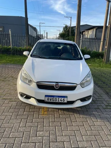 Fiat Grand Siena Essence Dual. 1.6 Flex 16V 2013
