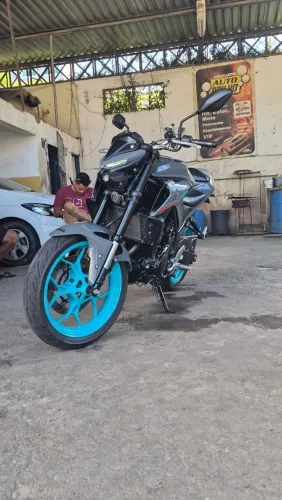 MT-03 Yamaha 2024 Cinza com Azul