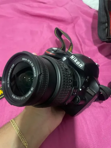 Nikon D3200 Completa + Lente 50mm + Flash + Bolsa | Menos de 5.000 Cliques