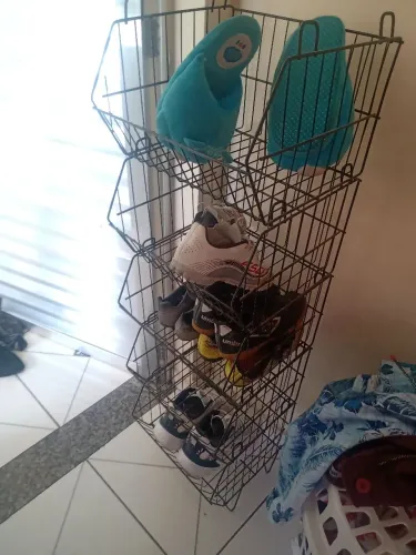 Sapateira ou para colocar utensílios 
