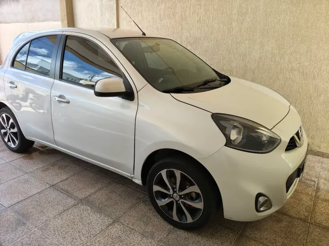 Nissan March SL 1.6 16V Flex Fuel 5P 2016