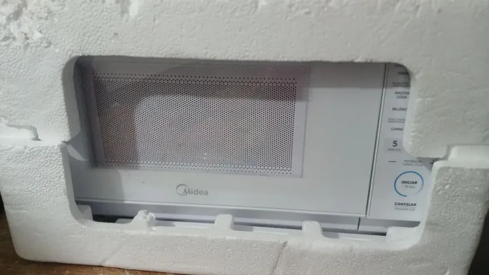 Micro-ondas midea 220v