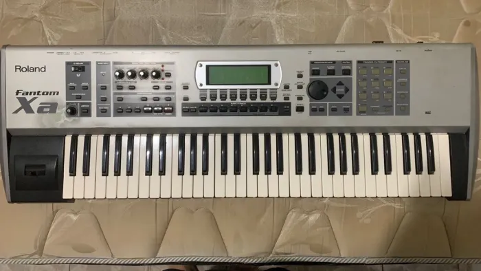 Sintetizador Roland Fantom Xa