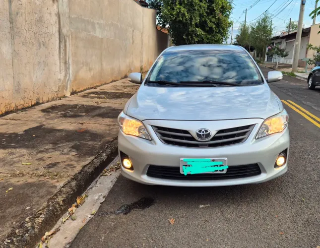 Toyota Corolla XEI 2.0 Flex 16V Aut. 2012