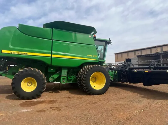Colheitadeira John deere STS 9770 parcelado 