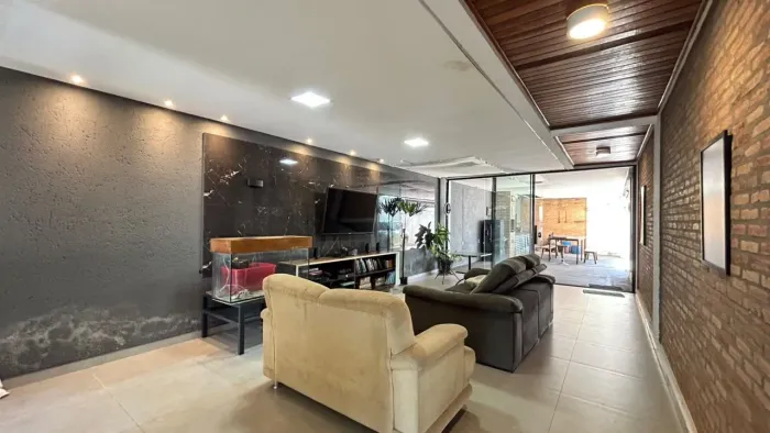 Casa à venda no bairro Cidade Jardim em Uberlândia