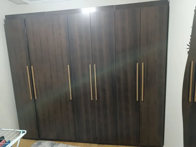 Guarda roupa 7 portas