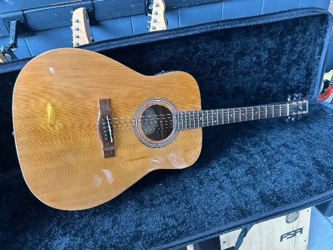 Yamaha f310 na promoção para pagamento à vista 