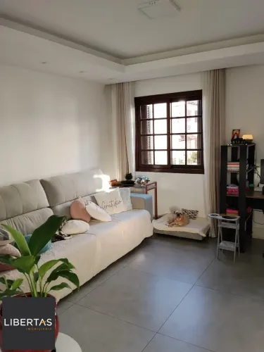 Sobrado em condomínio, 3 quartos, 72m²