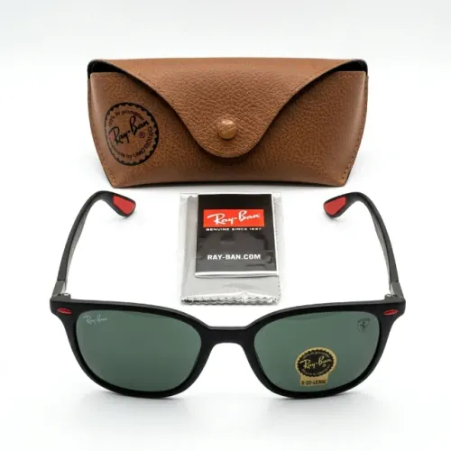 Óculos Ray Ban Liteforce Ferrari