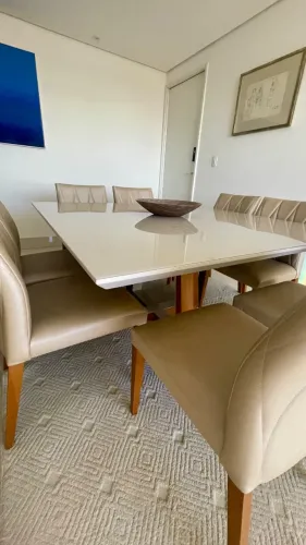 Mesa de Jantar Sier 1,50 x 1,50 m com 8 Cadeiras, Excelente Estado