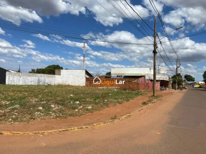 Terreno de esquina à venda na Avenida Comercial do Itamaracá,