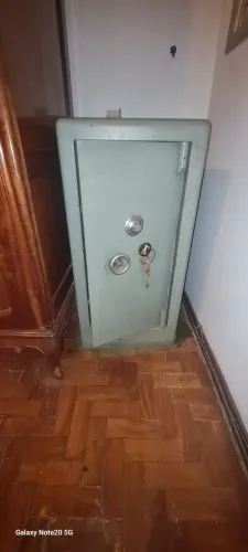 Cofre Metal