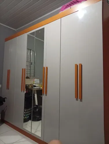 Guarda roupa 8 portas