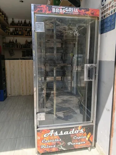 Máquina de assar frango