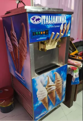 Máquina de Sorvete e Acaí Expresso Italianinha
