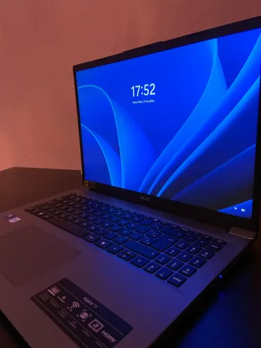 Notebook Acer Aspire 16