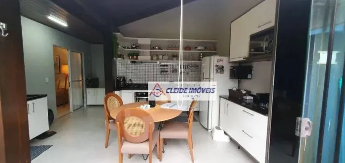 Casa com 3 dormitórios à venda, 69 m² por R$ 570.000,00 - Jardim Florianópolis - Cuiabá/MT