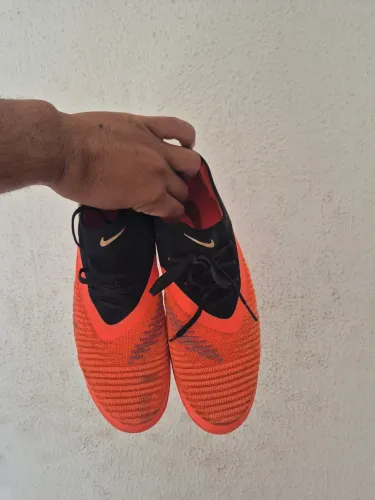 Chuteira  Nike Phantom 
